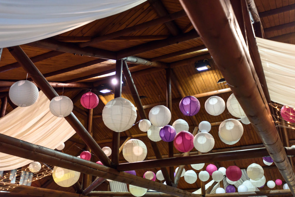 Hochzeitsluftballons Deckendekoration