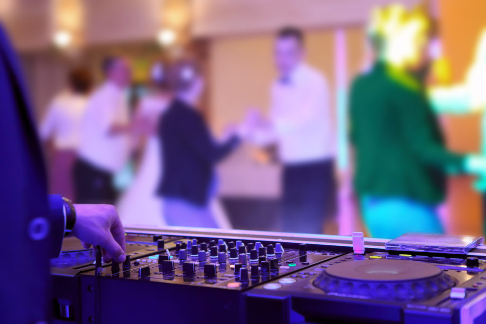 Polterabend organisieren Musik Party DJ