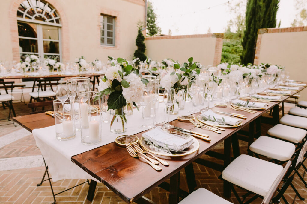 Hochzeit in Italien - Gemeinsames Essen, Hochzeitstisch