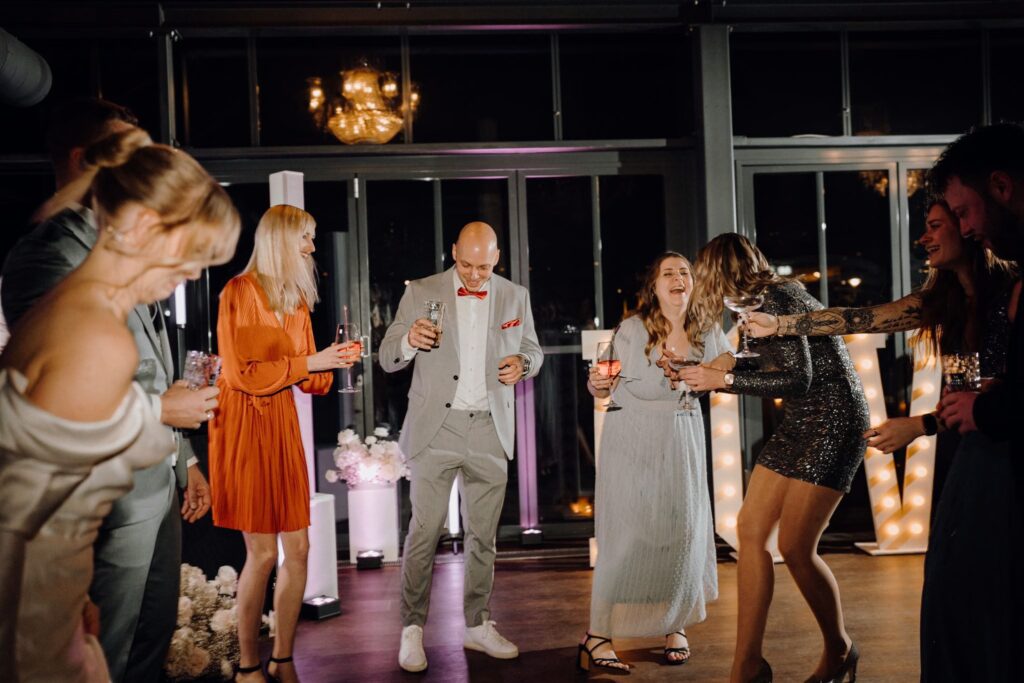 Club Feeling auf einer Hochzeit - Hochzeitparty mit DJ Jojo